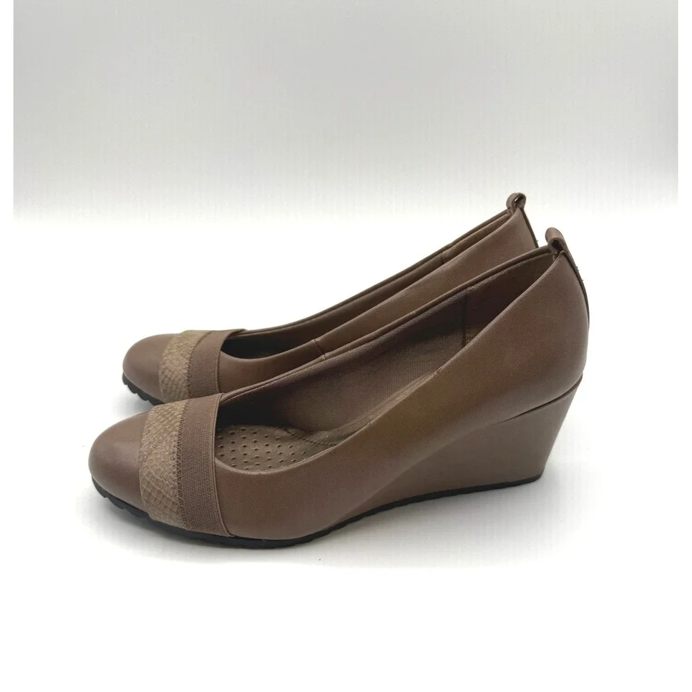 LifeStride Wedge Women Size 7.5 Brown Snakeskin Detail Comfort Pump Office Shoes